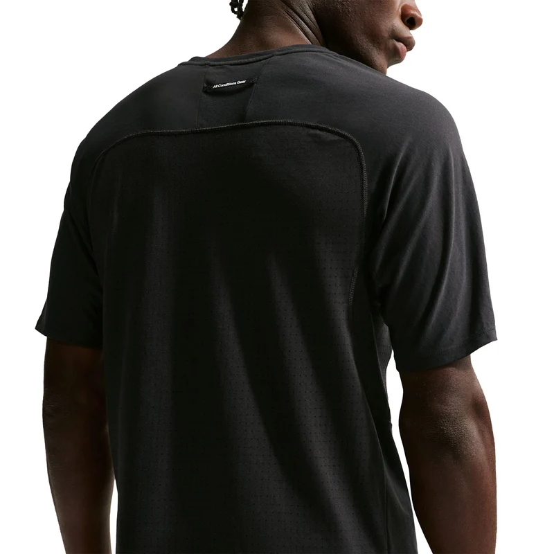 Nike ACG *Solar Chase* Dri-FIT ADV Trail Running Top