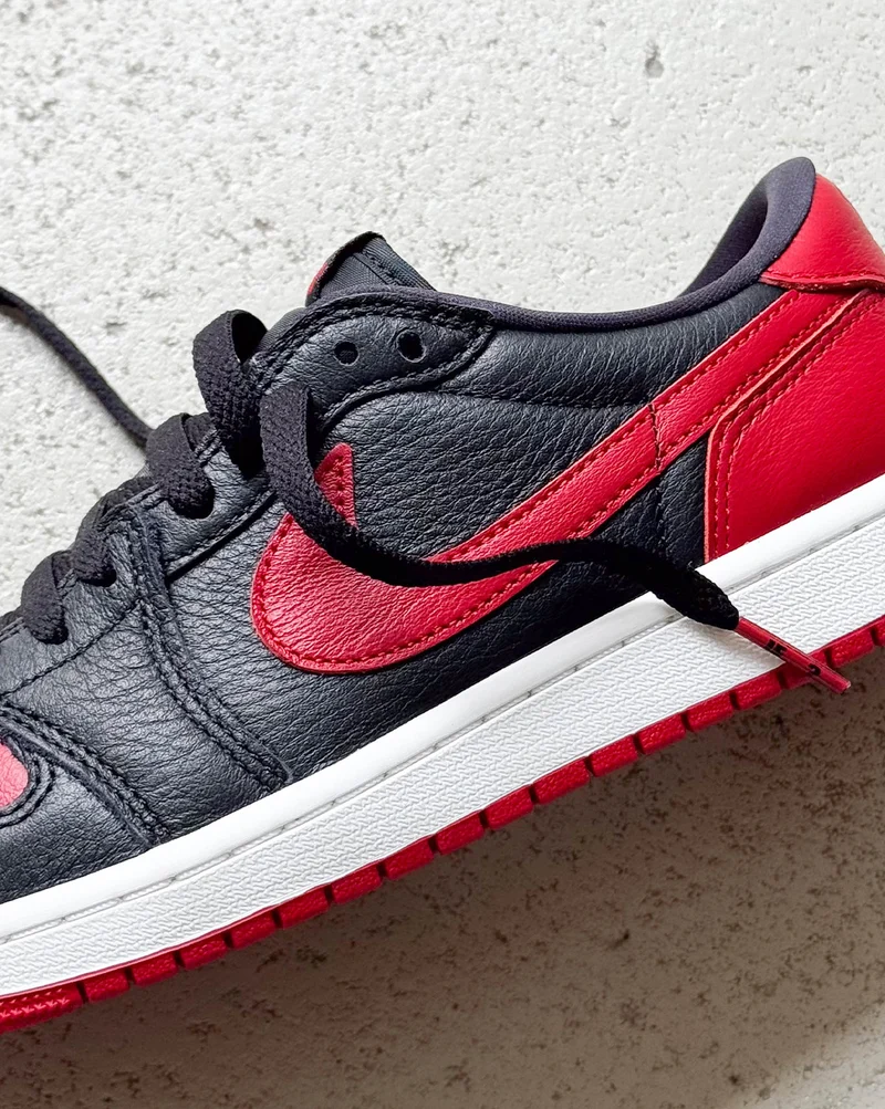 Nike Air Jordan 1 Retro Low OG *Banned*