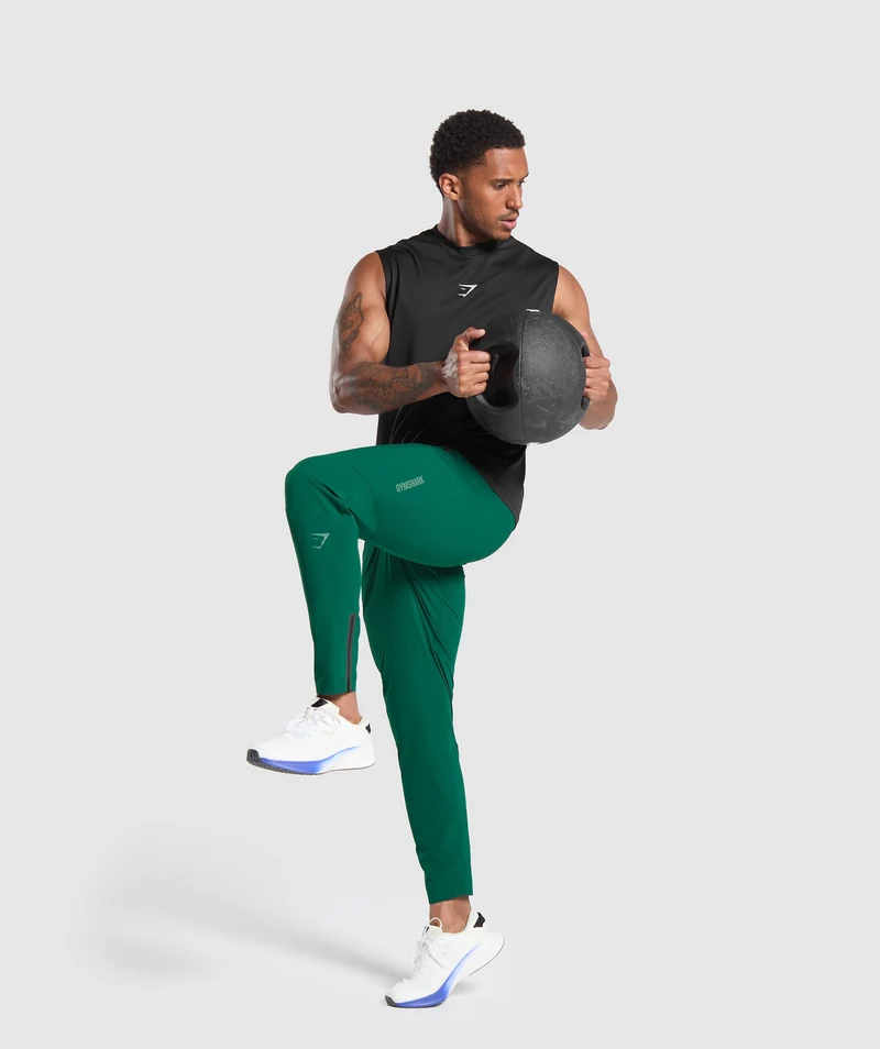 Gymshark Hybrid Woven Joggers - Green