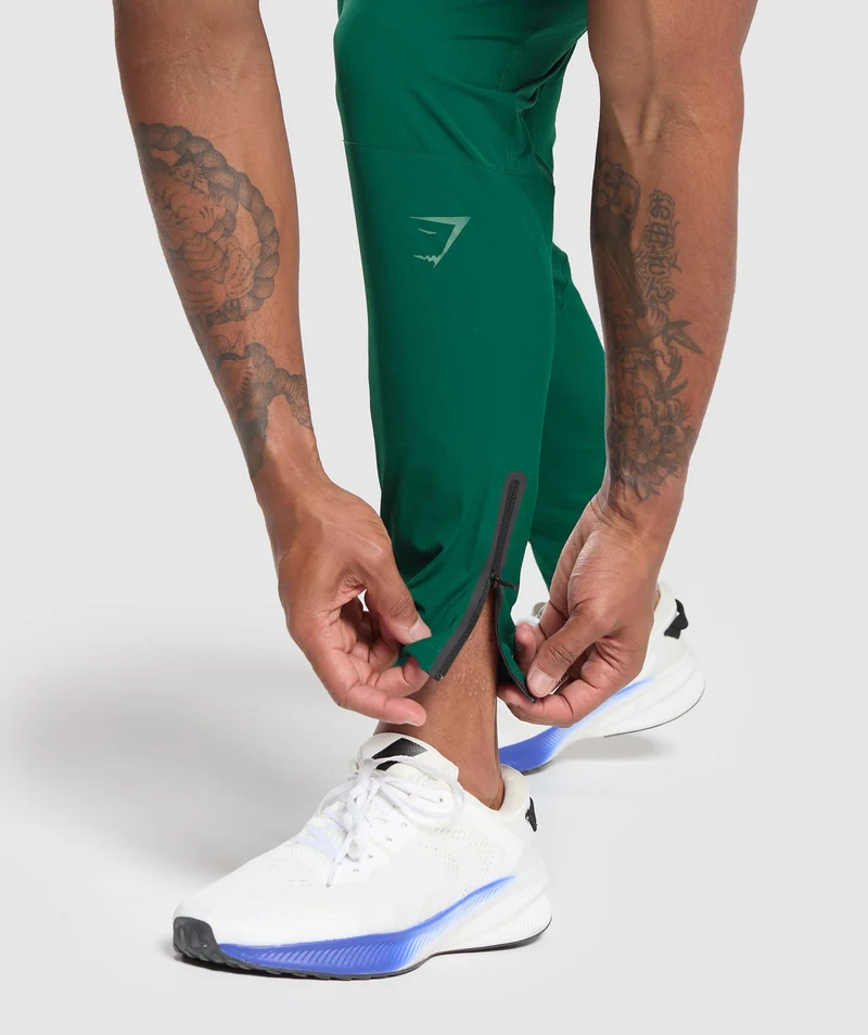 Gymshark Hybrid Woven Joggers - Green