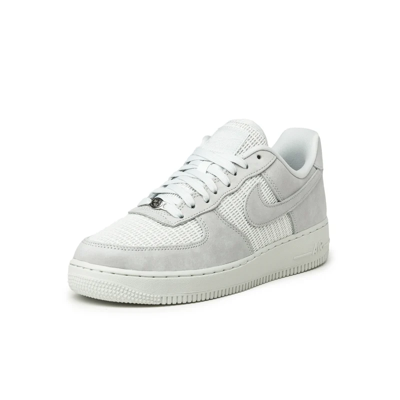 Nike Air Force 1 '07 LV8