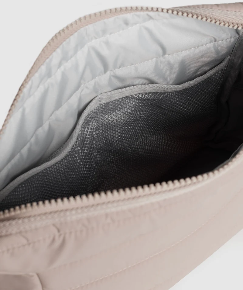 Gymshark Premium Lifestyle Washbag - Stone Pink