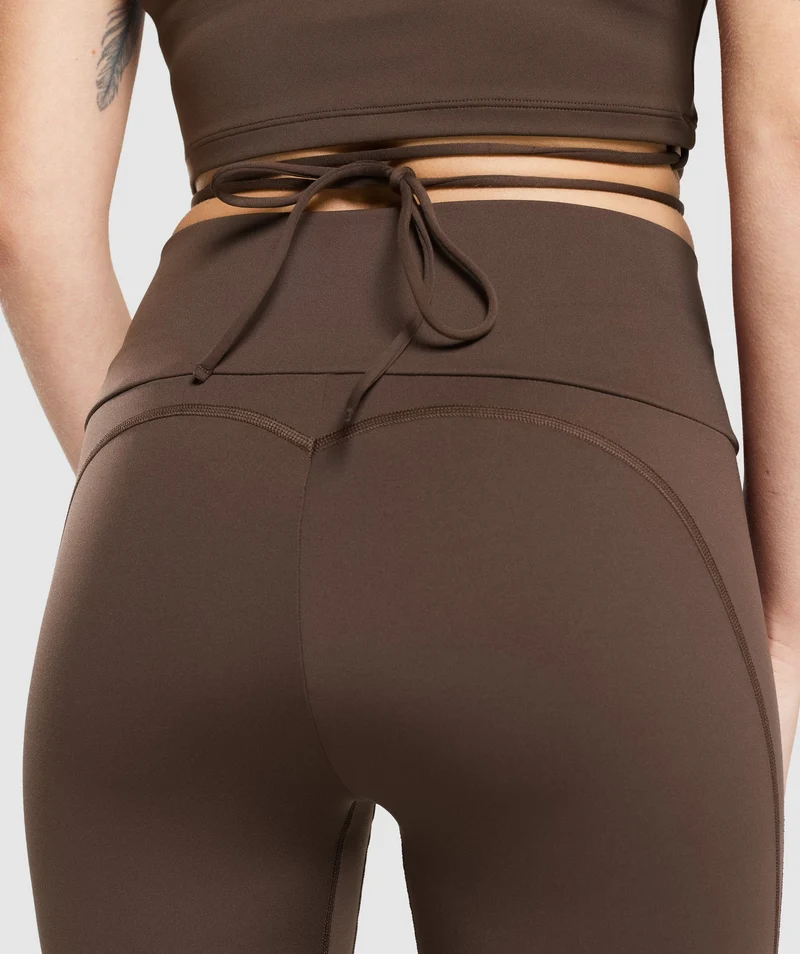 Gymshark Everyday Mock Neck Ribbon T-Shirt - Archive Brown