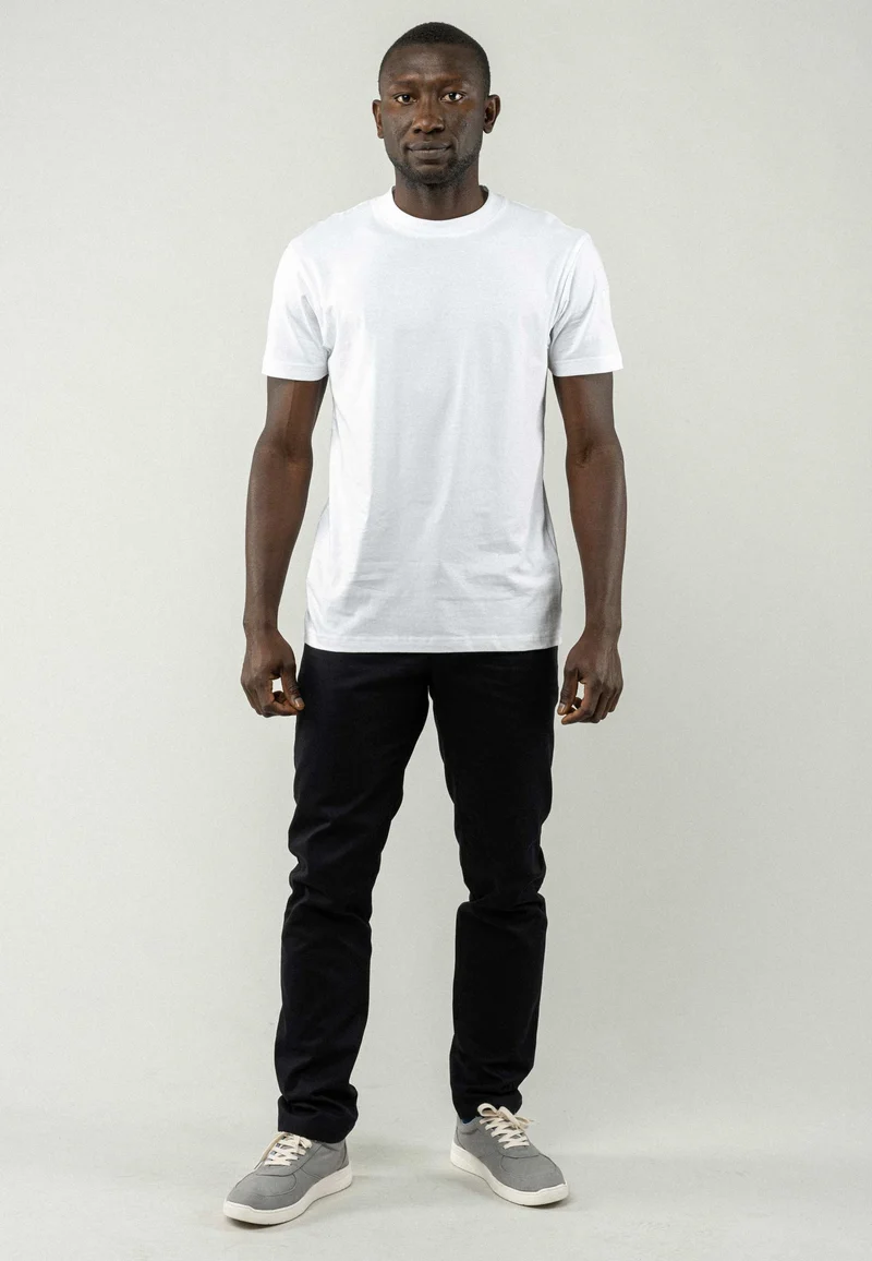 Mela Avan Basic T-Shirt