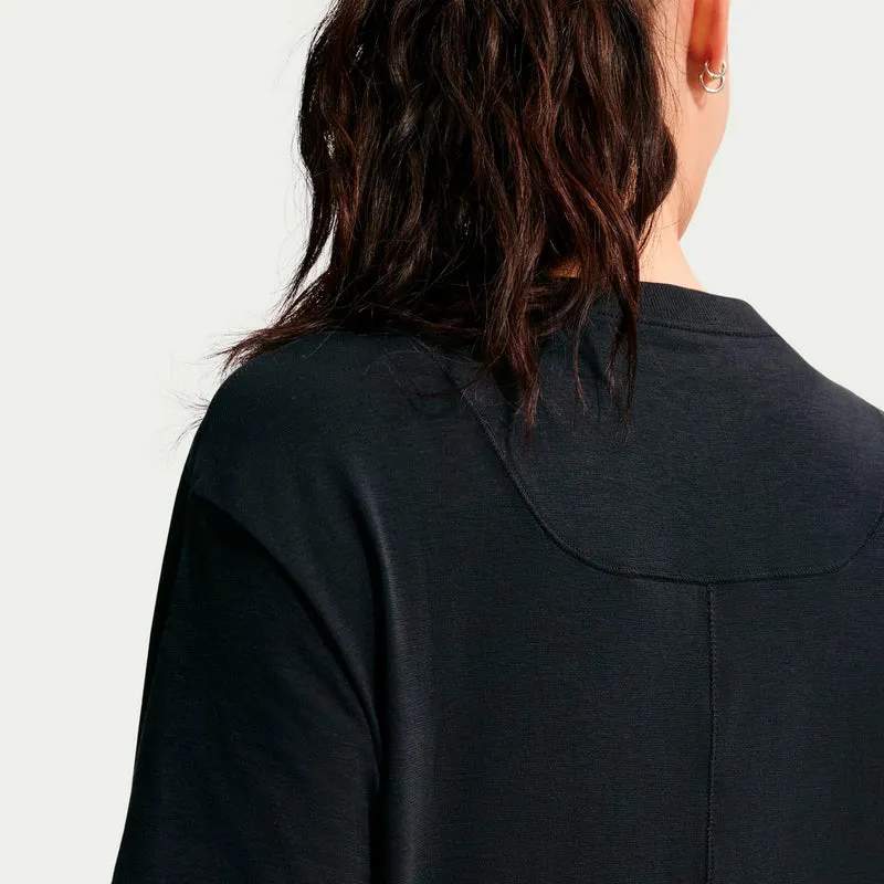 One Relaxed Dri-Fit T-Shirt Damen-schwarz