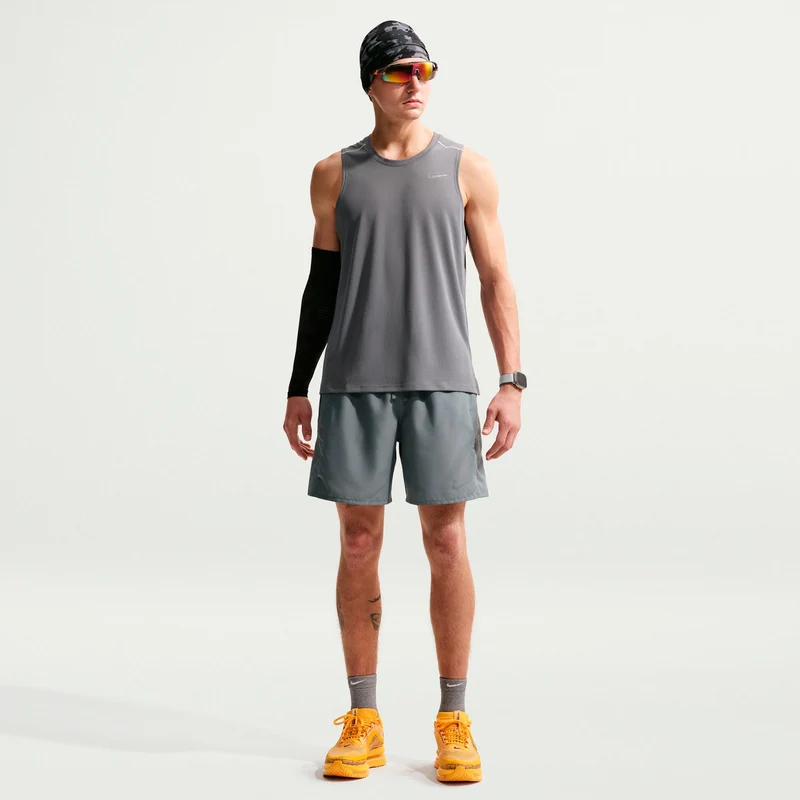 Miler 7in Laufshorts Herren - grau, silber