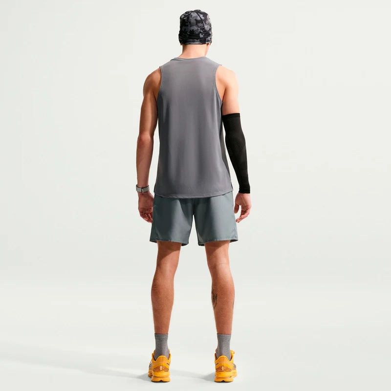 Miler 7in Laufshorts Herren - grau, silber
